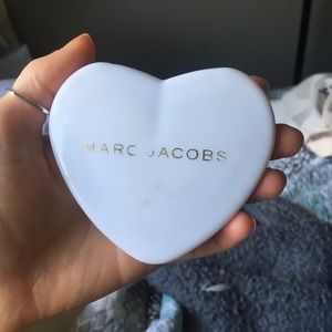 Vintage Marc Jacob’s heart compact!
